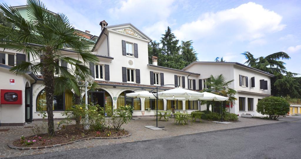 Hotel Ristorante La Grotta Castiglione Delle Stiviere Exterior foto